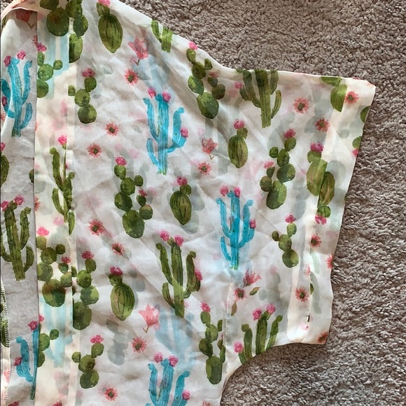 Cacti-patterned cover-up - Picture 2 of 3